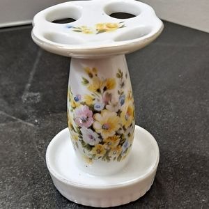 Vintage  Porcelain toothbrush holder